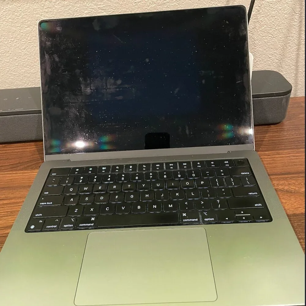 MacBook Pro 14” | 2021 | M1 Pro | 16GB | Works Perfectly | Screen Cracked